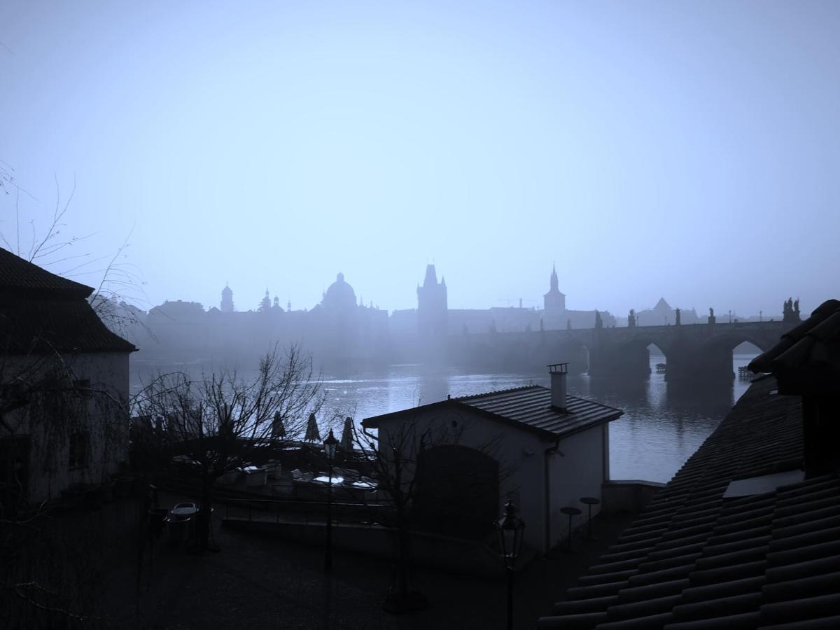 Апартаменты Studio Charles Bridge - Splendid - View Прага Номер фото